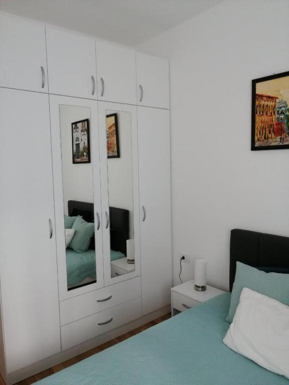 Center Sunrise Apartment Novi Sad Exterior photo